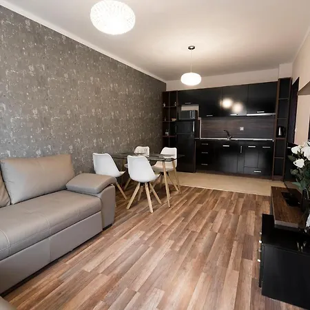 Paradise Deluxe 프리모르스코