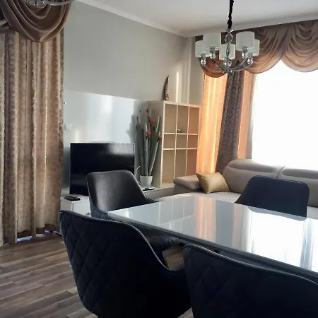 Paradise Deluxe 아파트 *