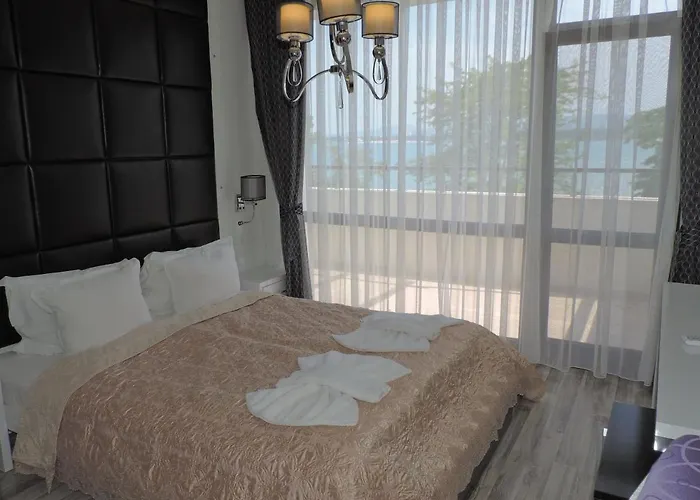 Paradise Deluxe Апартаменты