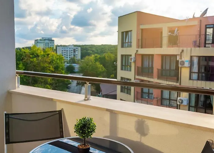 Paradise Deluxe Приморско