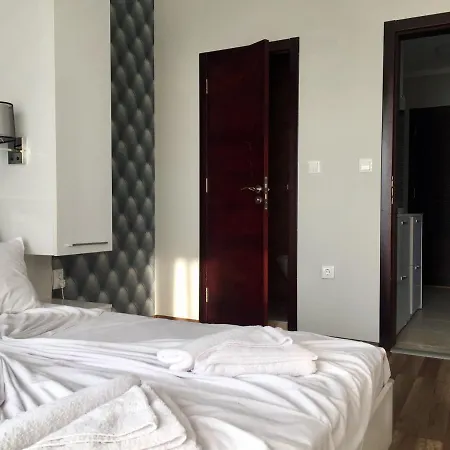 Paradise Deluxe Primorszko